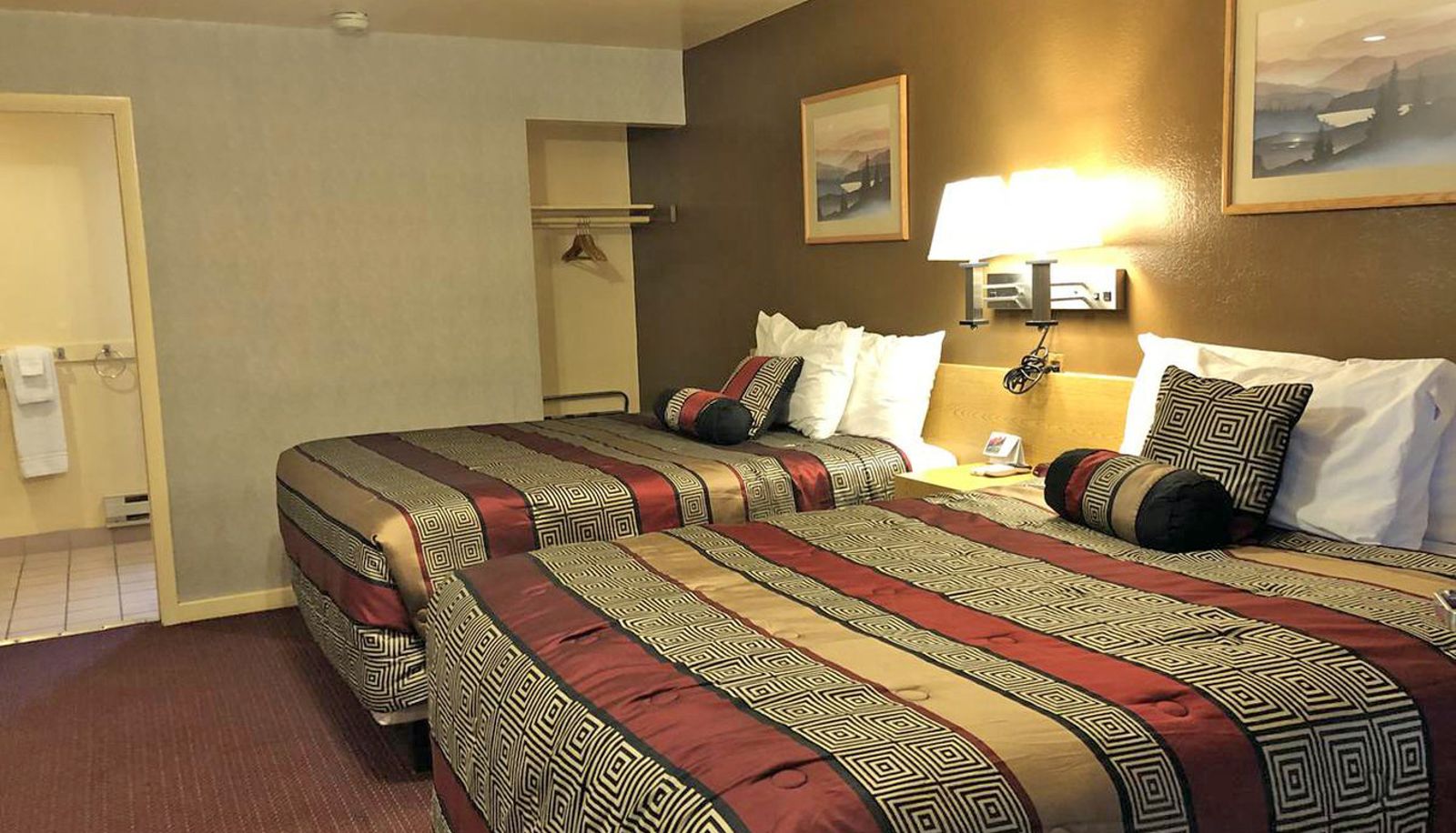 Zimmer - Scottish Inns Winnemucca