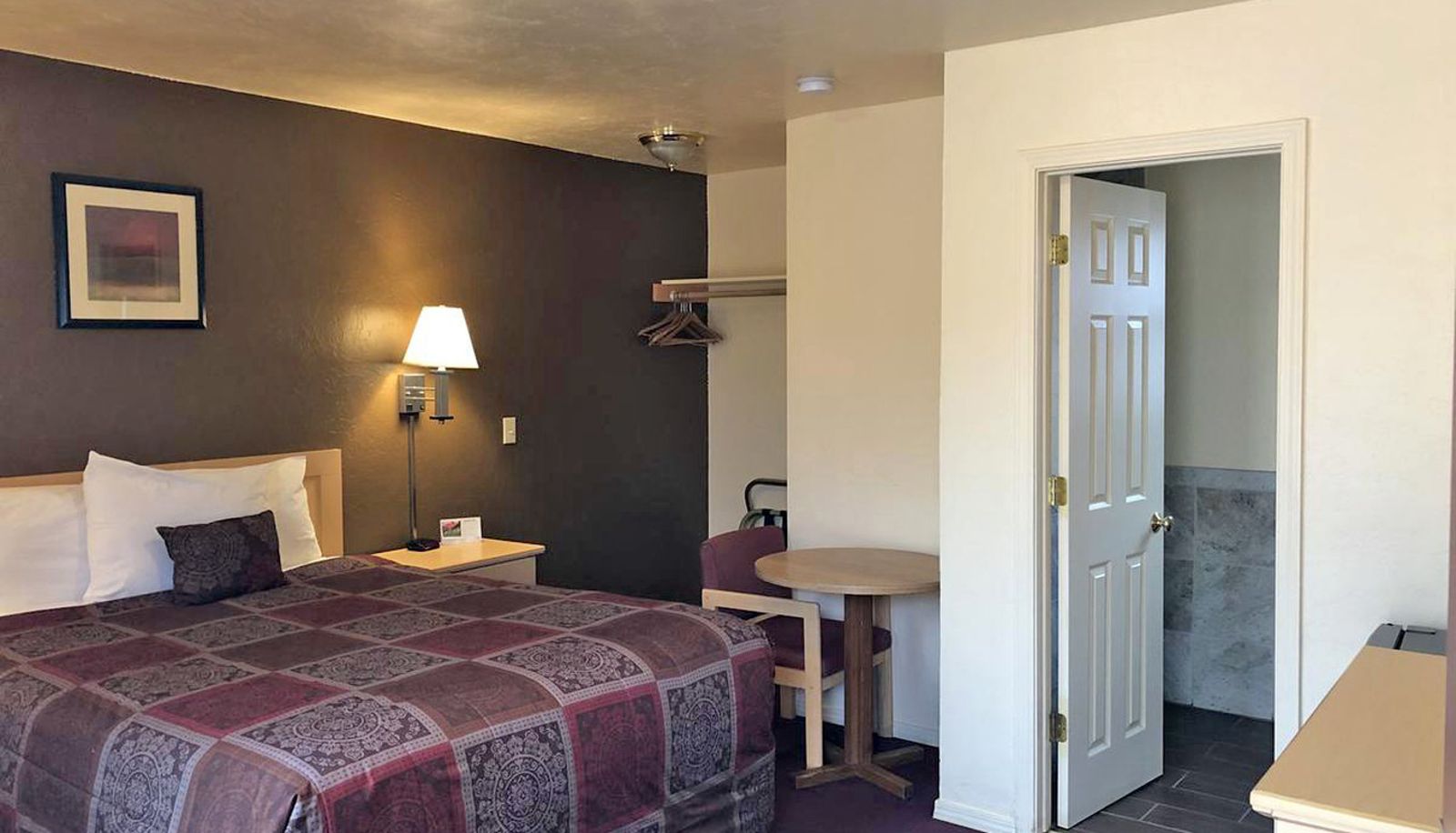 Zimmer - Scottish Inns Winnemucca