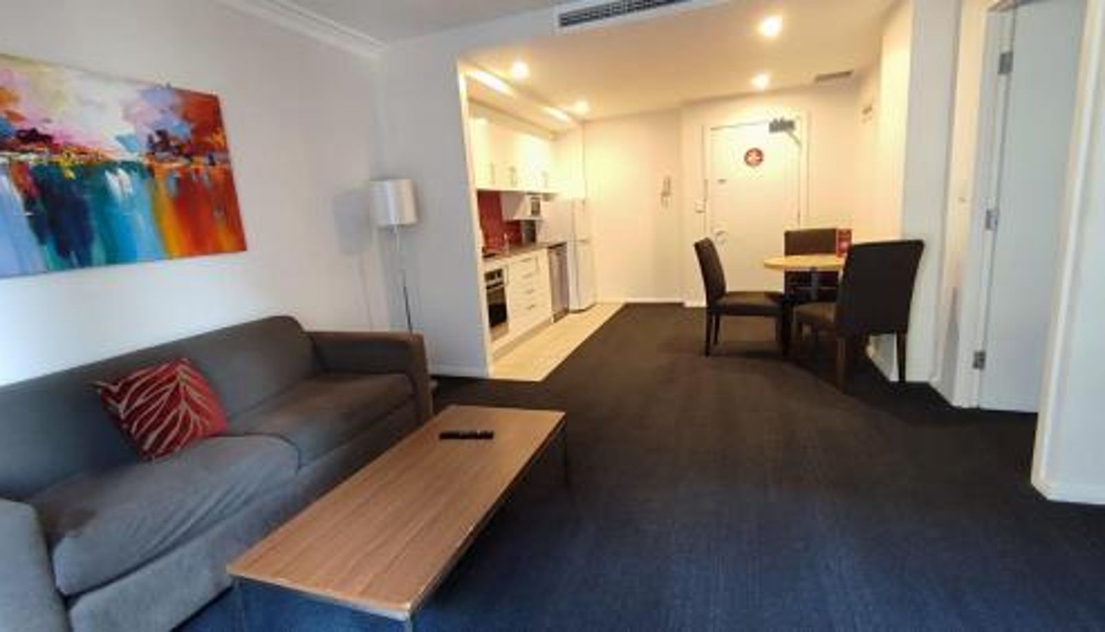 Küche - South Yarra Central Apartment Hotel