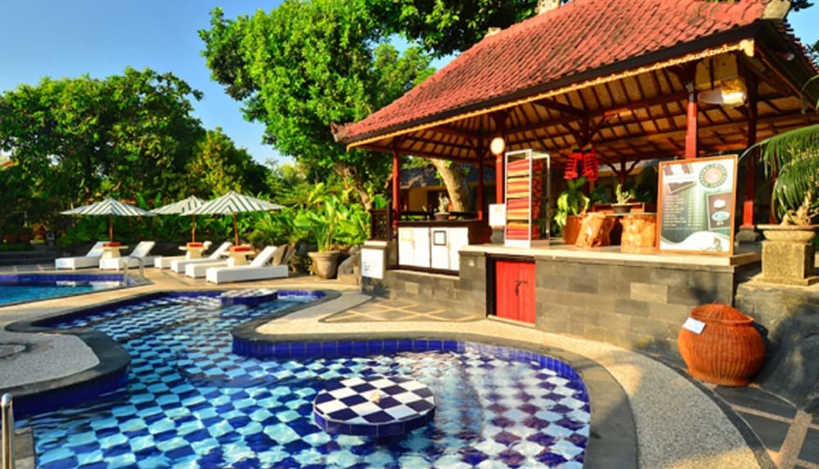 Zwembad - Inna Sindhu Beach