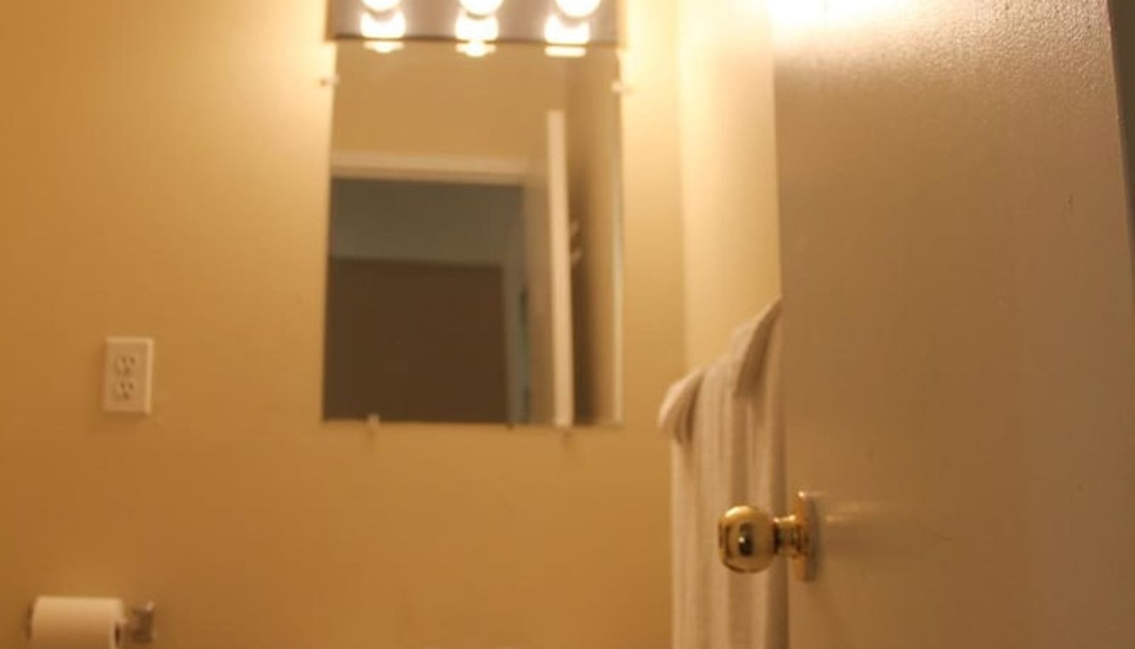 Łazienka - Niagara Inn & Suites