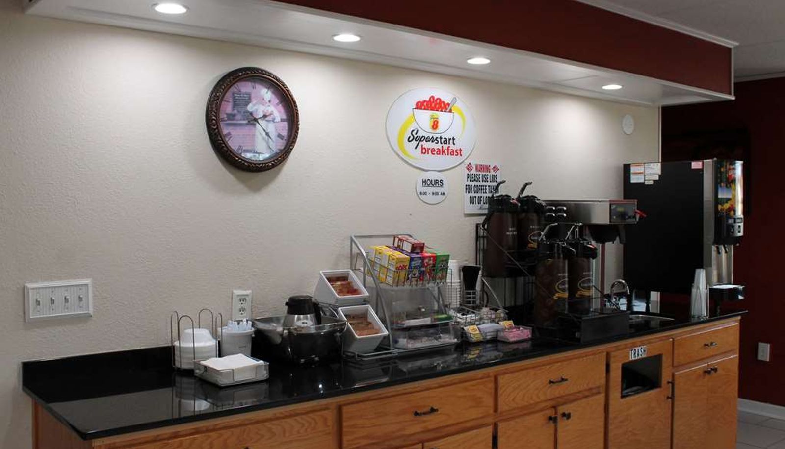 Vista interior - Super 8 by Wyndham Dothan