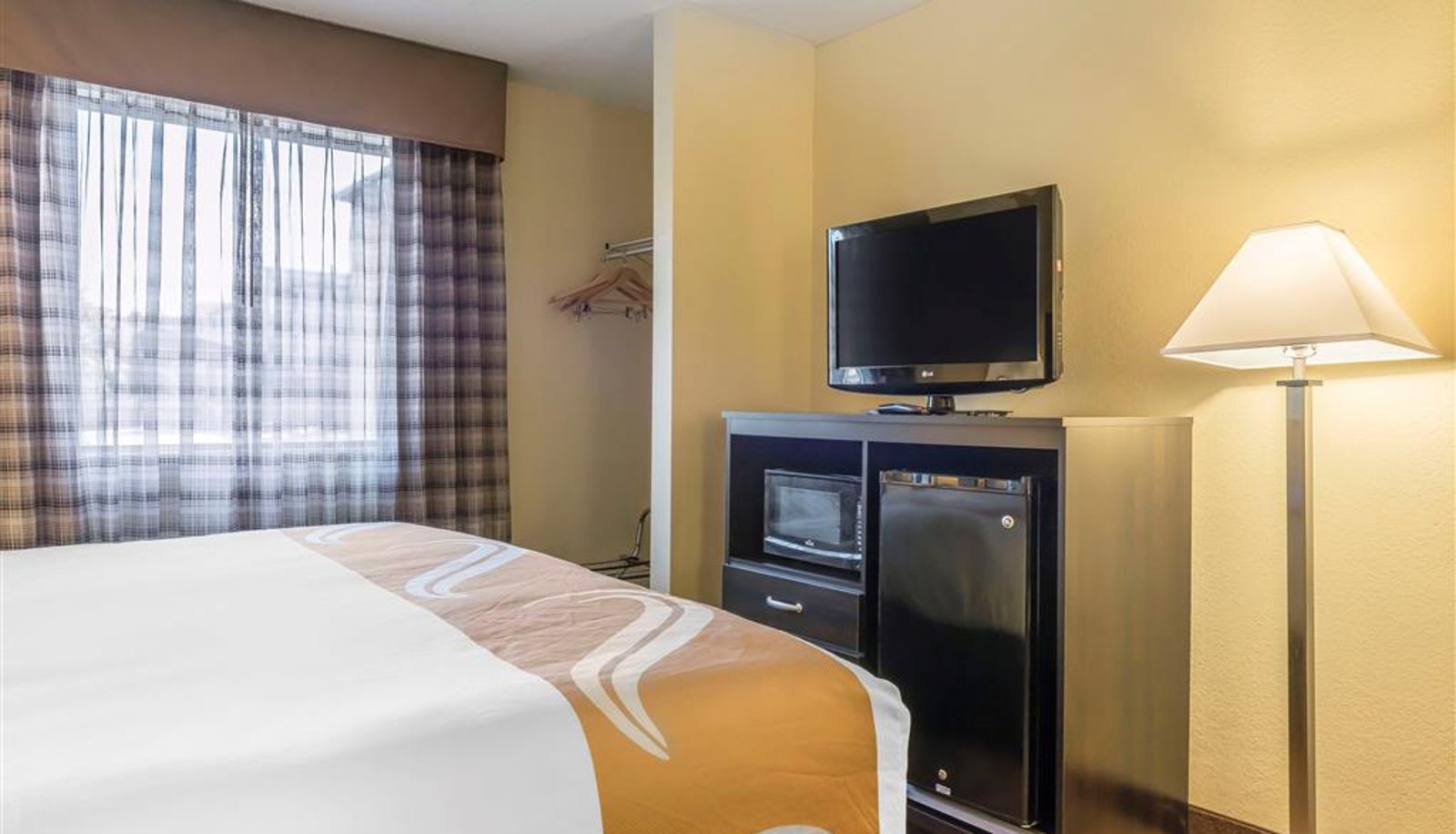 Zimmer - Quality Inn & Suites Pittsburgh Harmarville