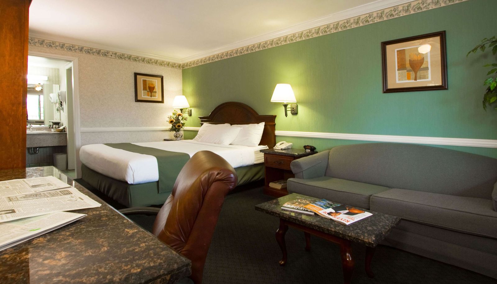 Zimmer - Dynasty Suites Hotel Riverside