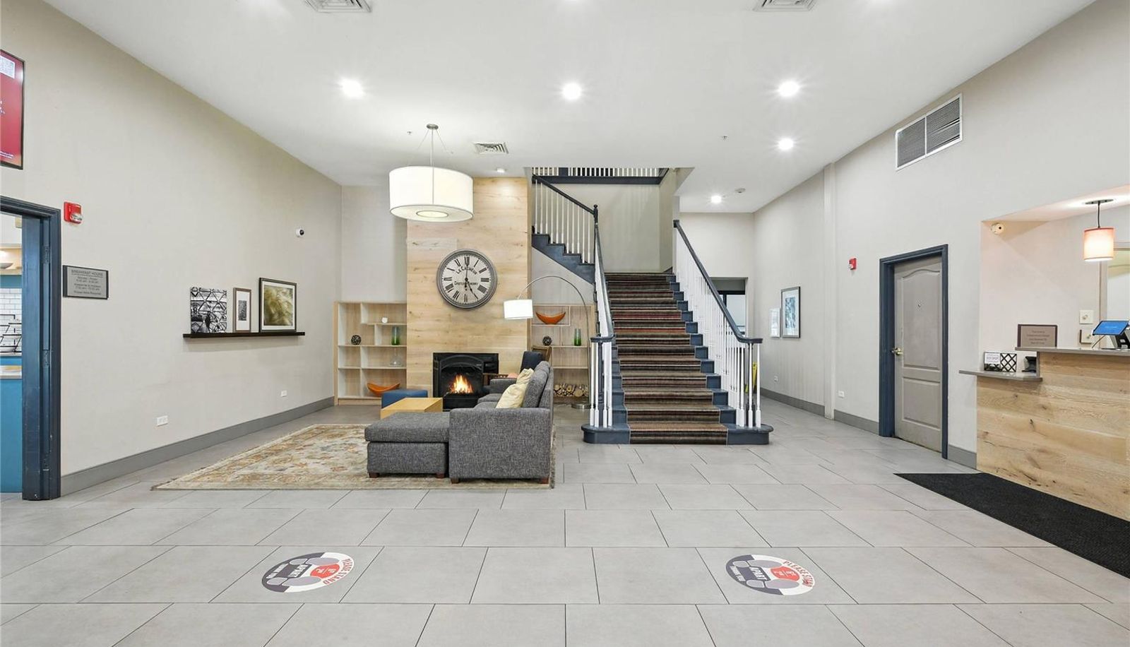 Hall - Country Inn & Suites by Radisson Merrillville IN