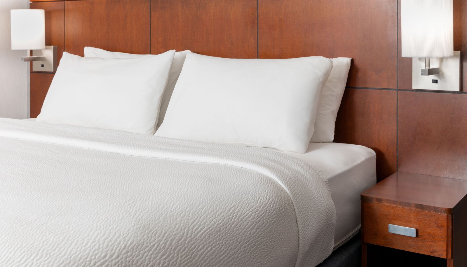 Zimmer - Courtyard by Marriott Ontario Rancho Cucamonga