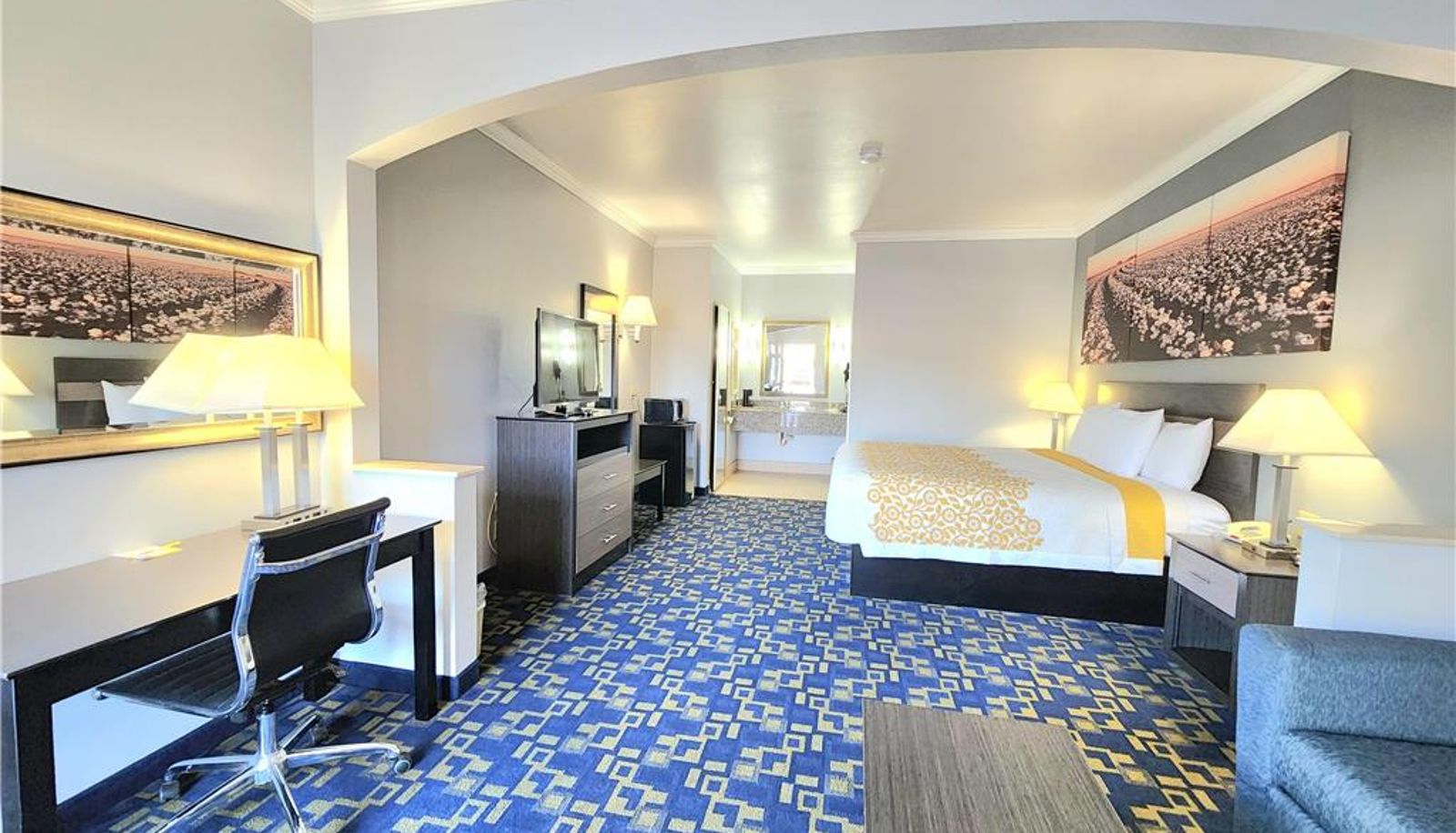 Room - Days Inn by Wyndham Robstown