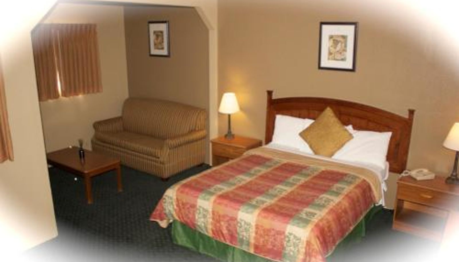 Zimmer - Holland Inn and Suites