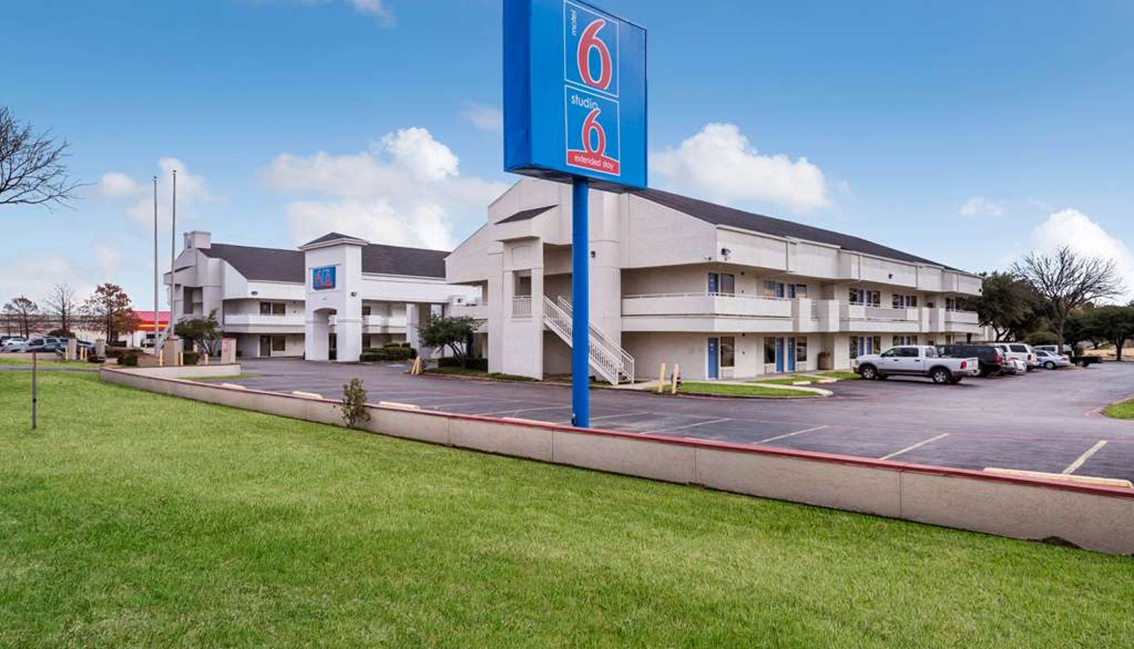 Vista exterior - Motel 6 Dallas Irving DFW Airport E