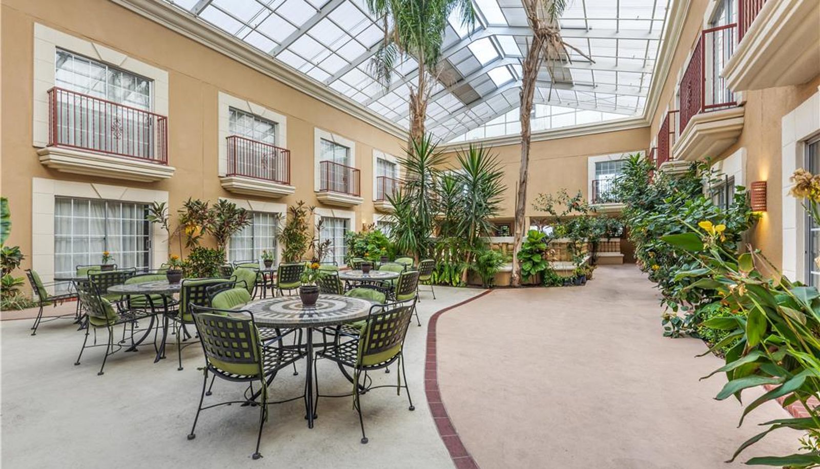 Innenbreich - Best Western Plus Atrium Inn