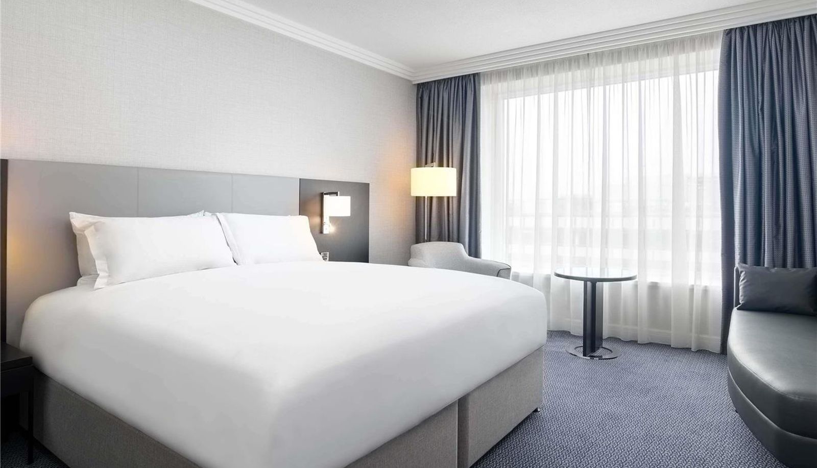 Room - Sofitel London Gatwick