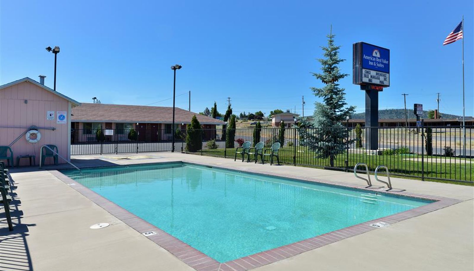 Piscina - Americas Best Value Inn & Suites Klamath Falls
