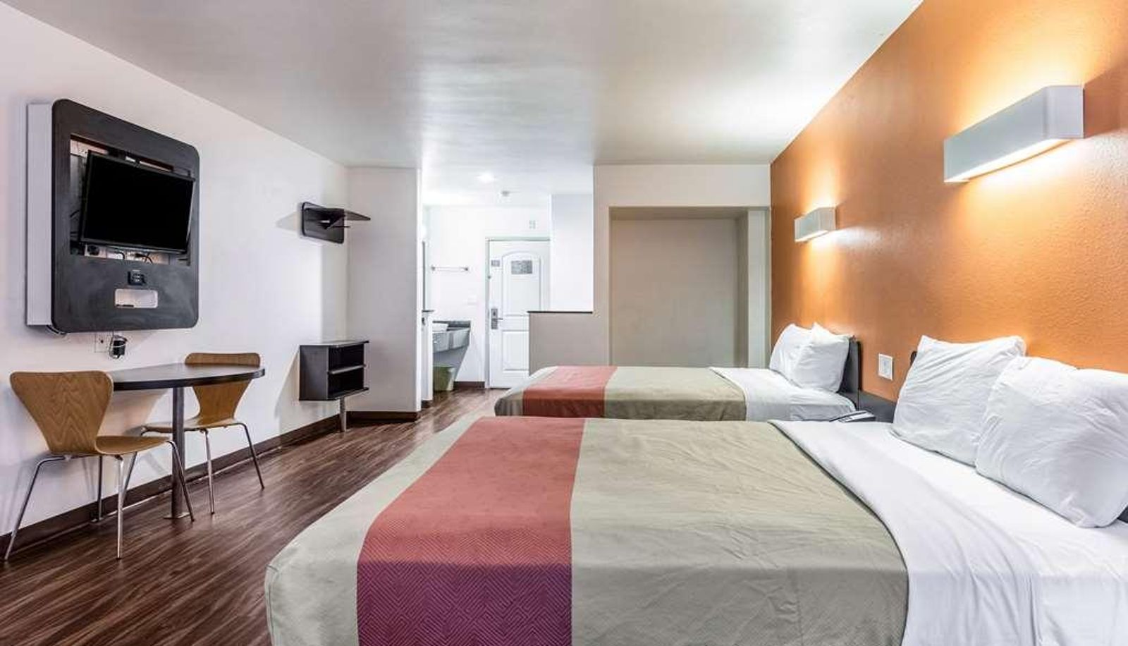 Quadruple room - Motel 6 Oceanside Marina