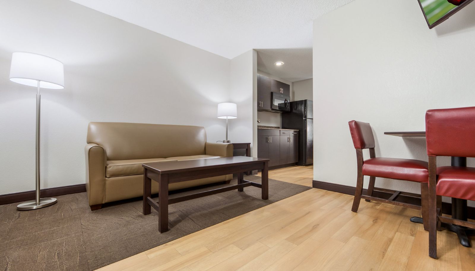 Zimmer - Red Roof Inn & Suites Omaha - Council Bluffs