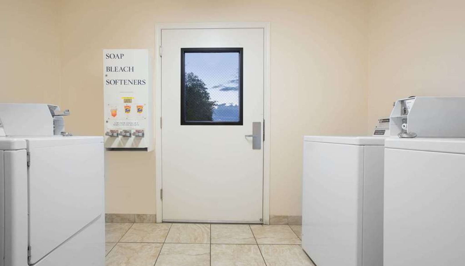 Interior view - Days Inn by Wyndham Lake Havasu