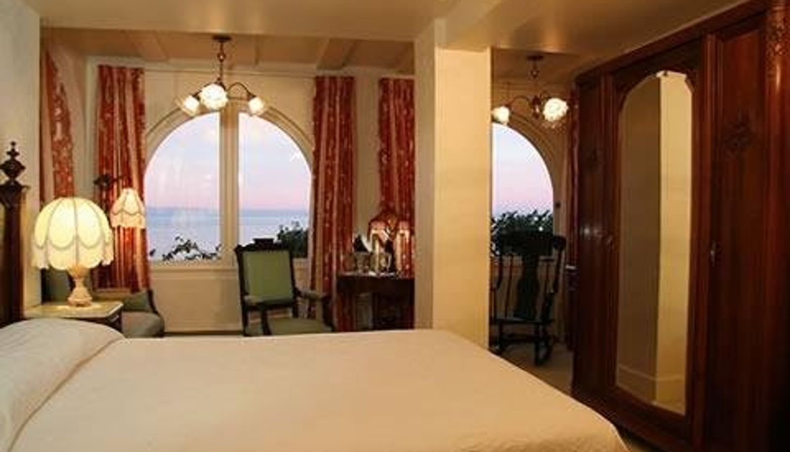 Room - Martine Inn