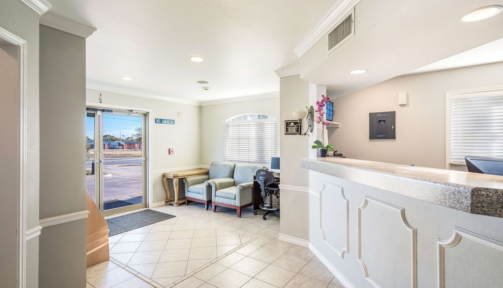 Hall - Americas Best Value Inn New Braunfels San Antonio
