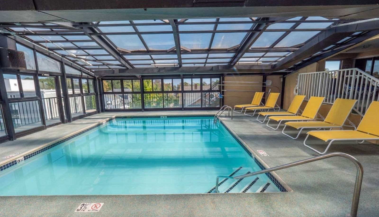 Pool - The Breakers Hotel & Suites