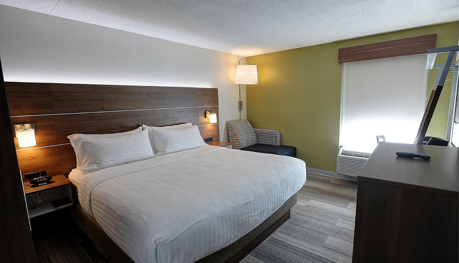 Zimmer - Holiday Inn Express & Suites TORONTO AIRPORT WEST by IHG