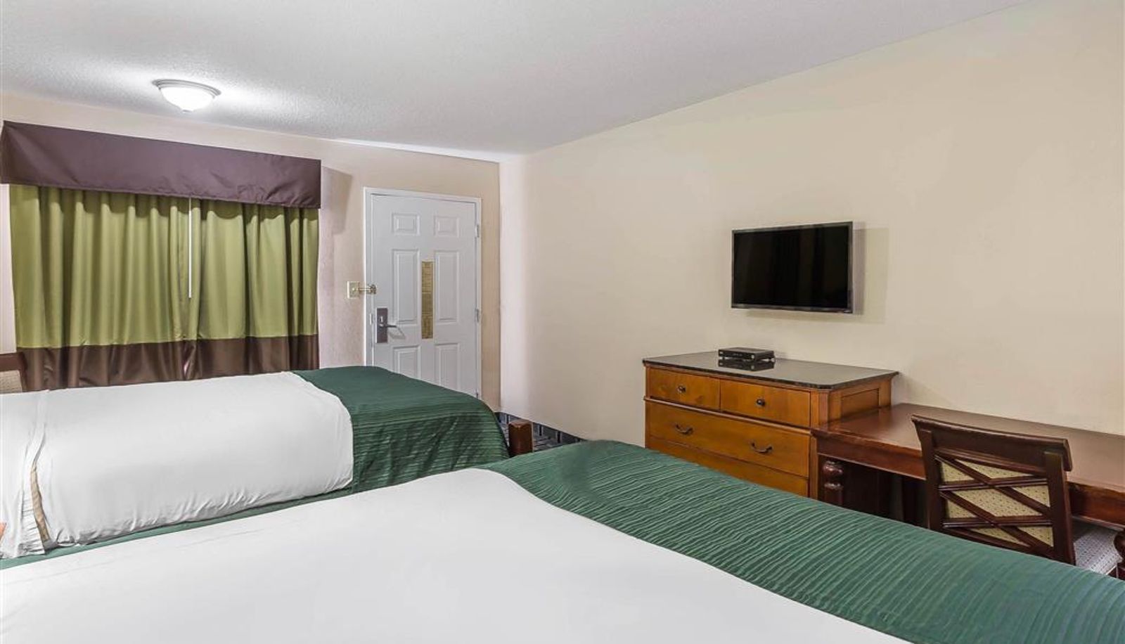 Room - Rodeway Inn Augusta South