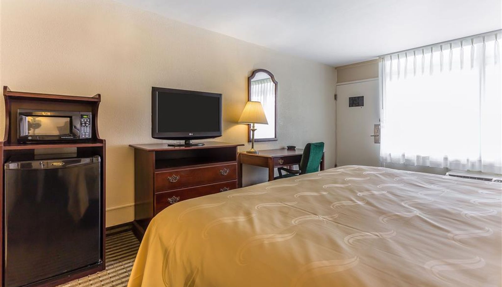 Room - Quality Inn & Suites Georgetown