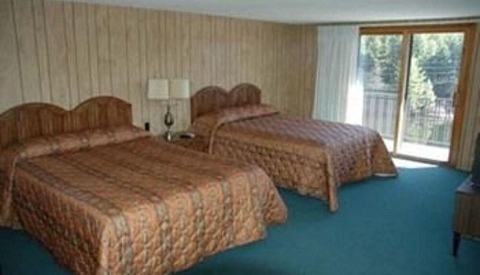 Standard room - Prague Inn Suites And Cottages