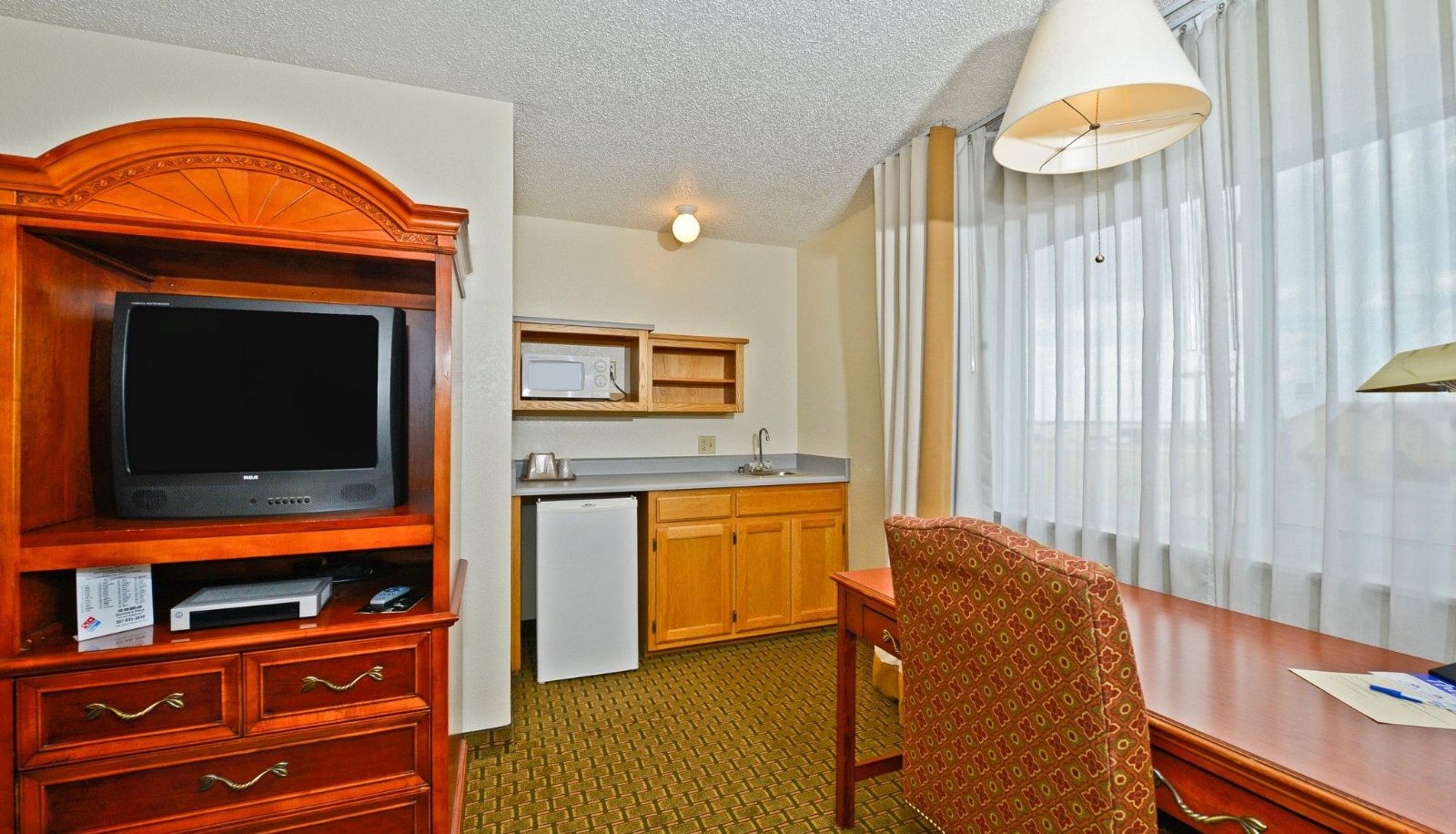 Zimmer - GUESTHOUSE INN SUITES CHEYENNE