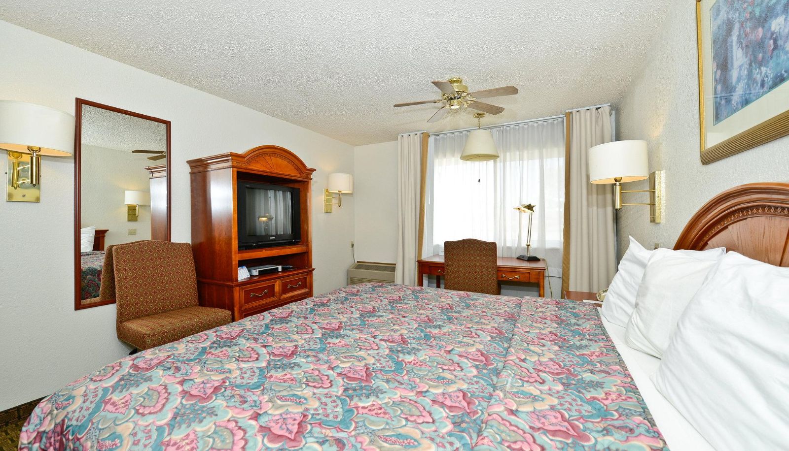 Zimmer - GUESTHOUSE INN SUITES CHEYENNE
