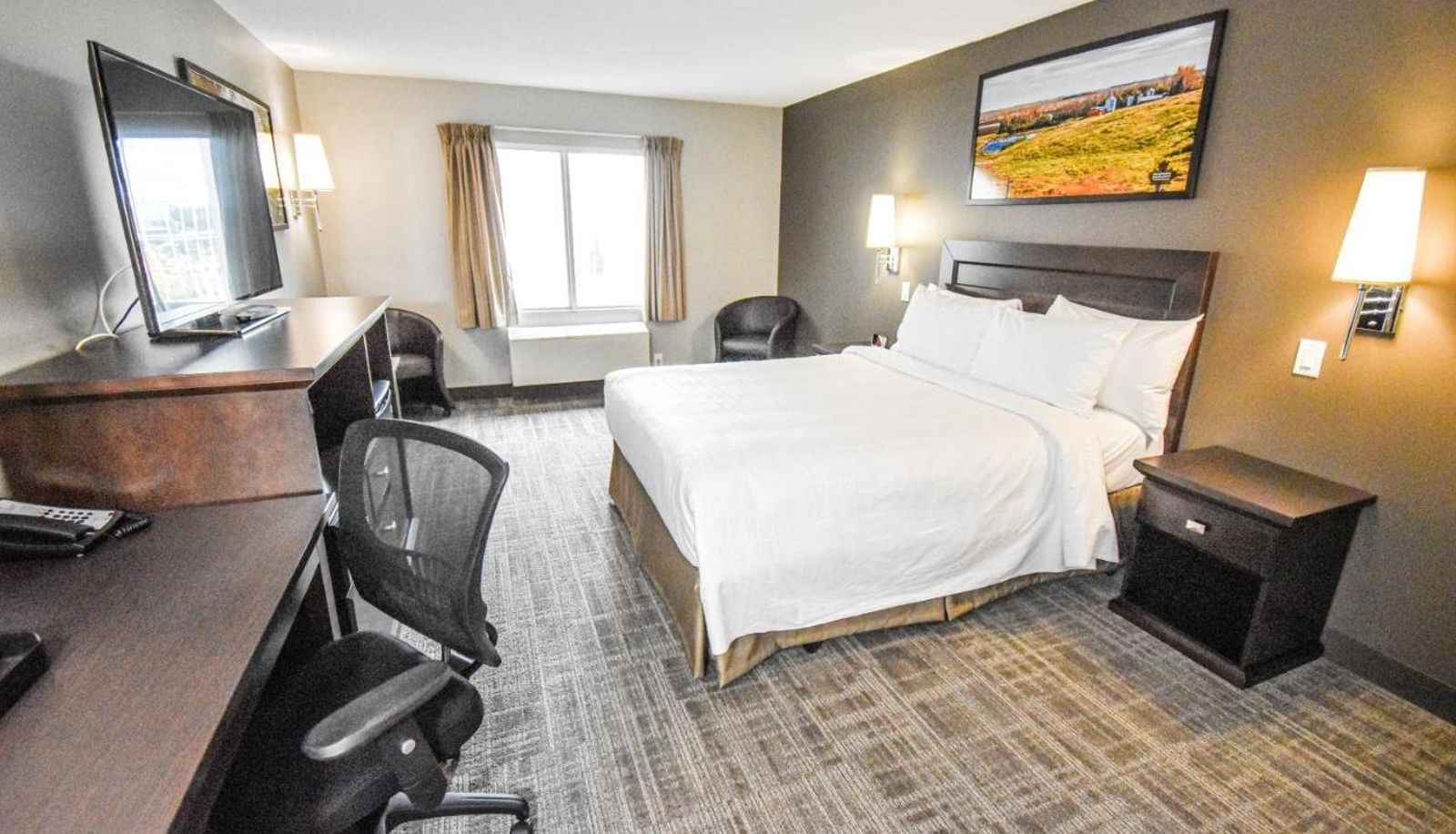 Room - Canad Inns Club Regent Casino Hotel