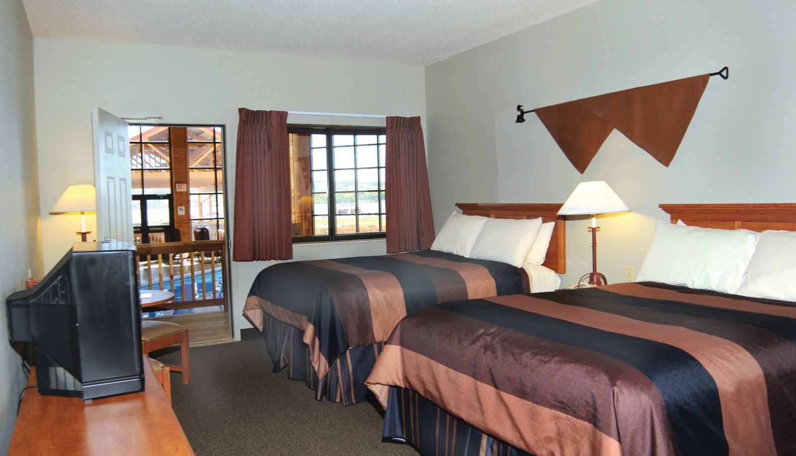 Zimmer - Cedar Shore Resort and Conference Center