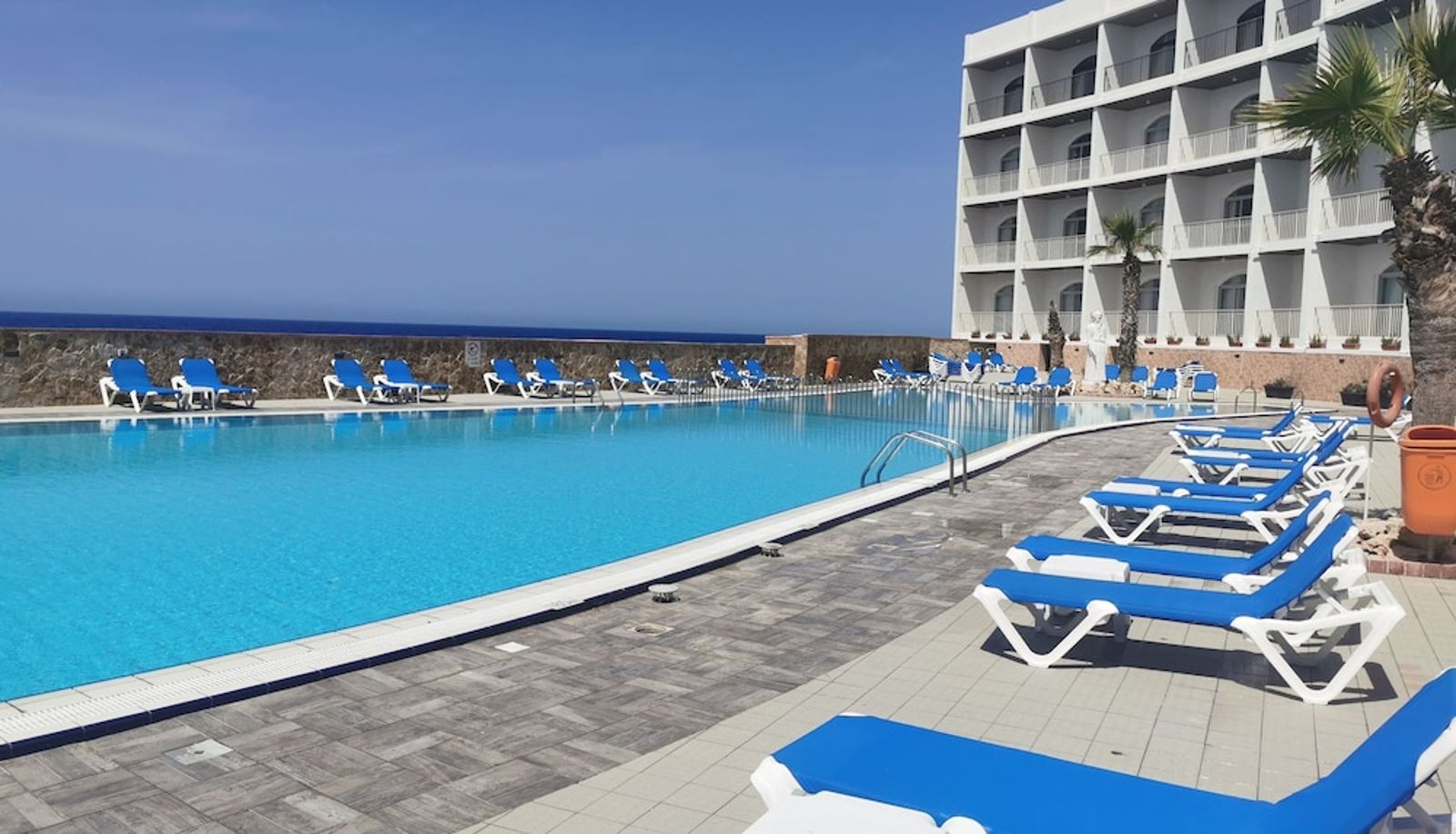 Pool - Paradise Bay Resort