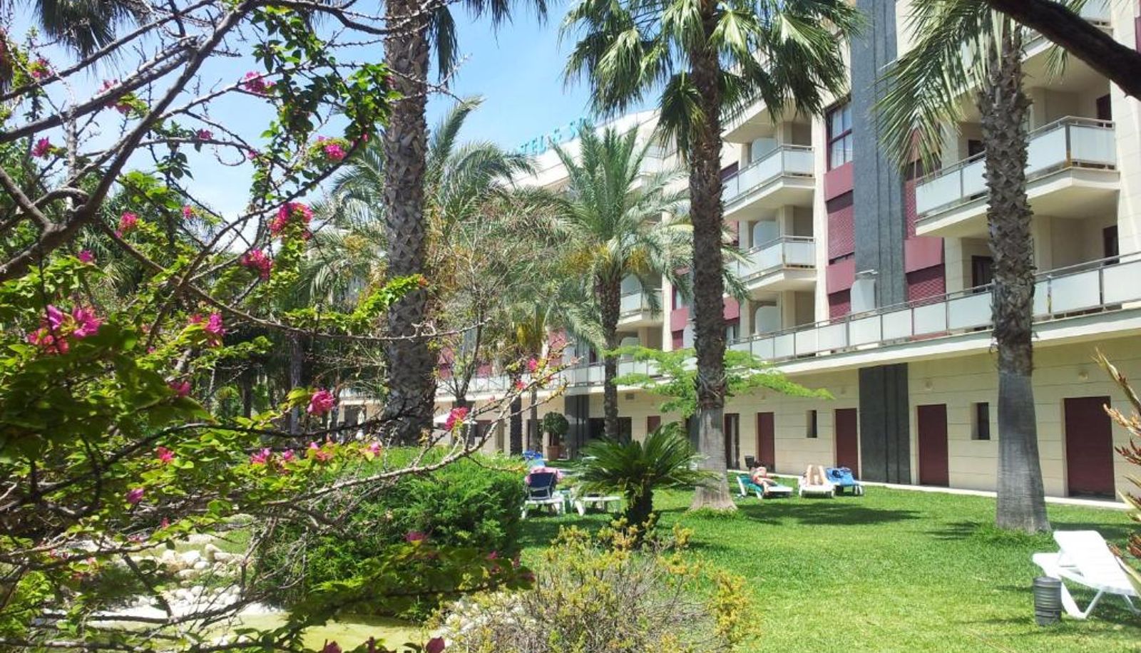 Info - DANIYA DENIA Spa & Business