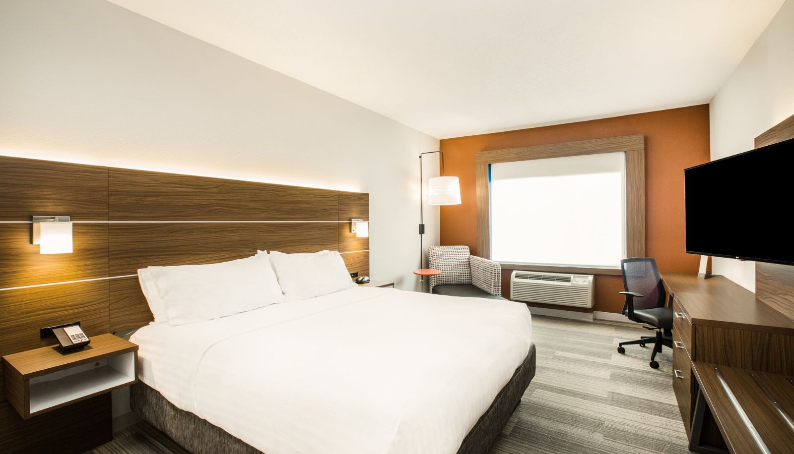 Room - Holiday Inn Express & Suites BELLEVUE (OMAHA AREA) by IHG