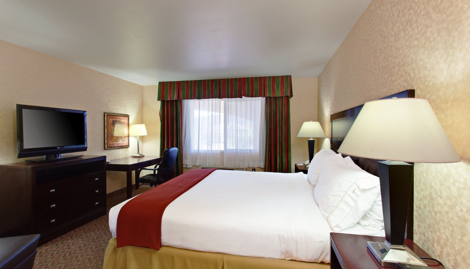Room - Holiday Inn Express TEMECULA by IHG