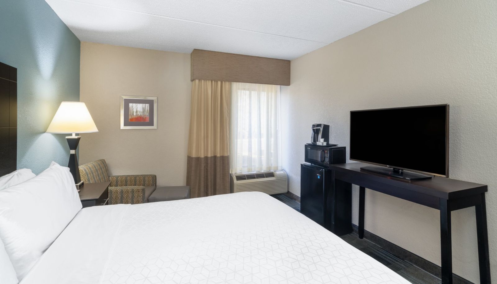 Camera - Holiday Inn Express FORSYTH by IHG