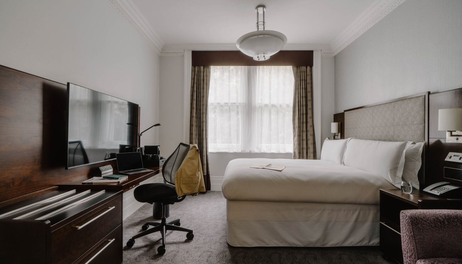 Room - Trafalgar Square Club Quarters Hotel