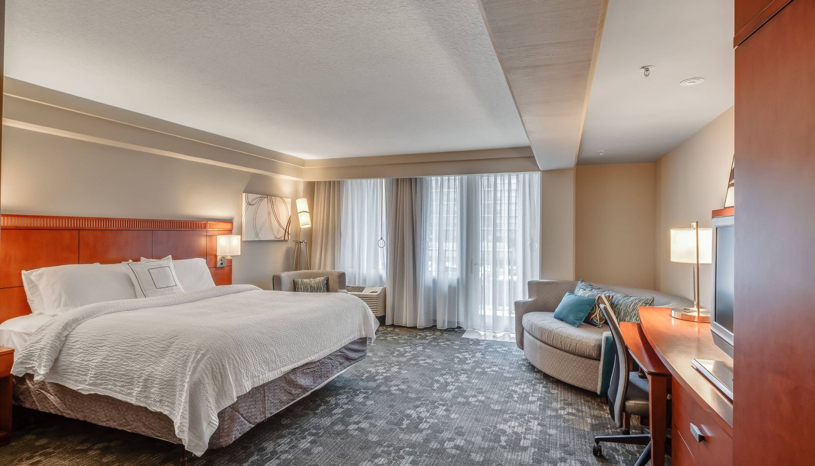 Zimmer - Courtyard by Marriott Jacksonville Beach Oceanfront