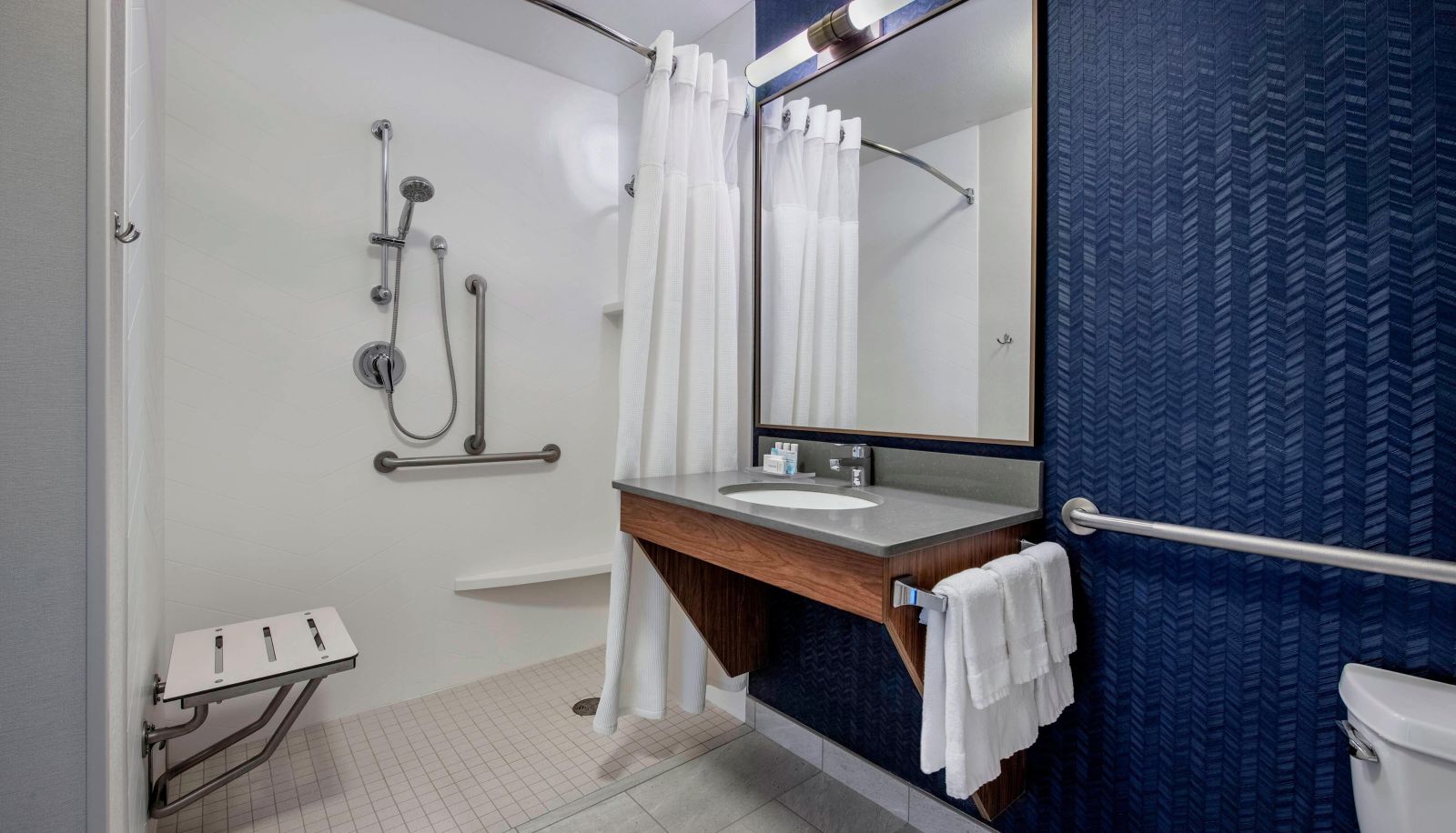 Zimmer - Fairfield Inn and Suites by Marriott Kelowna