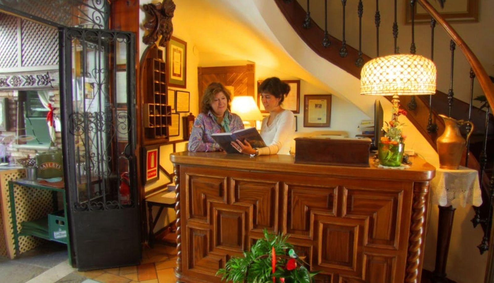 Reception - Hotel America
