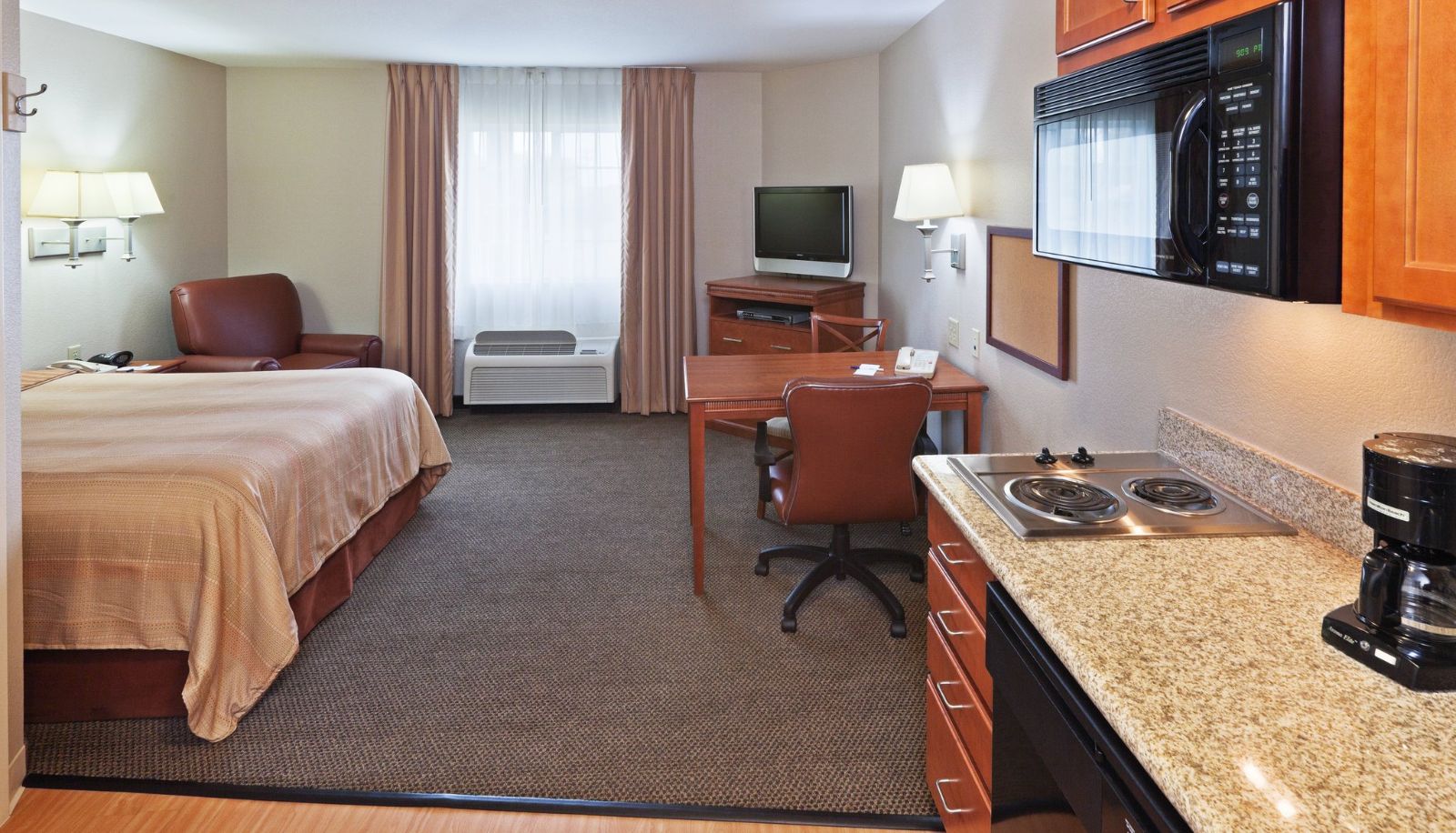 Room - Candlewood Suites WICHITA FALLS @ MAURINE ST. by IHG
