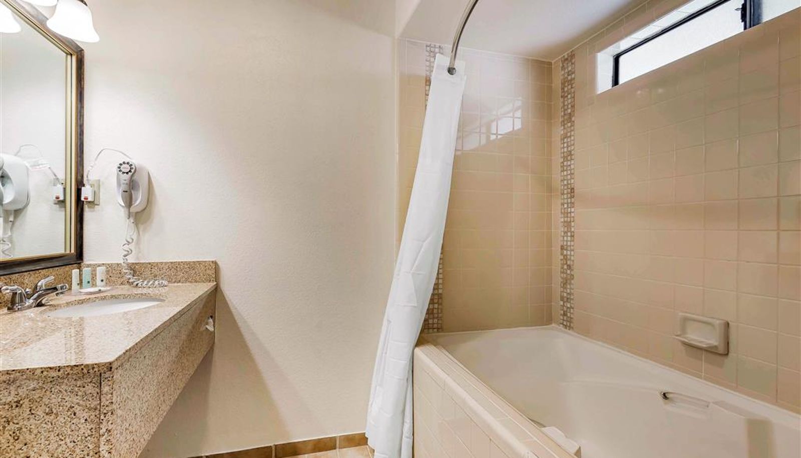Room - Quality Inn Fallbrook I-15