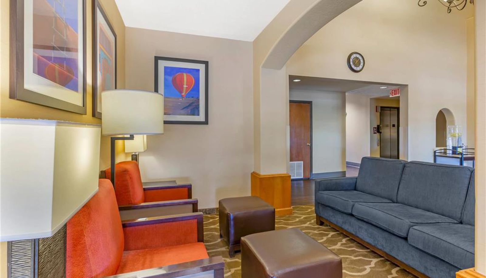 Hall - Comfort Inn & Suites Socorro