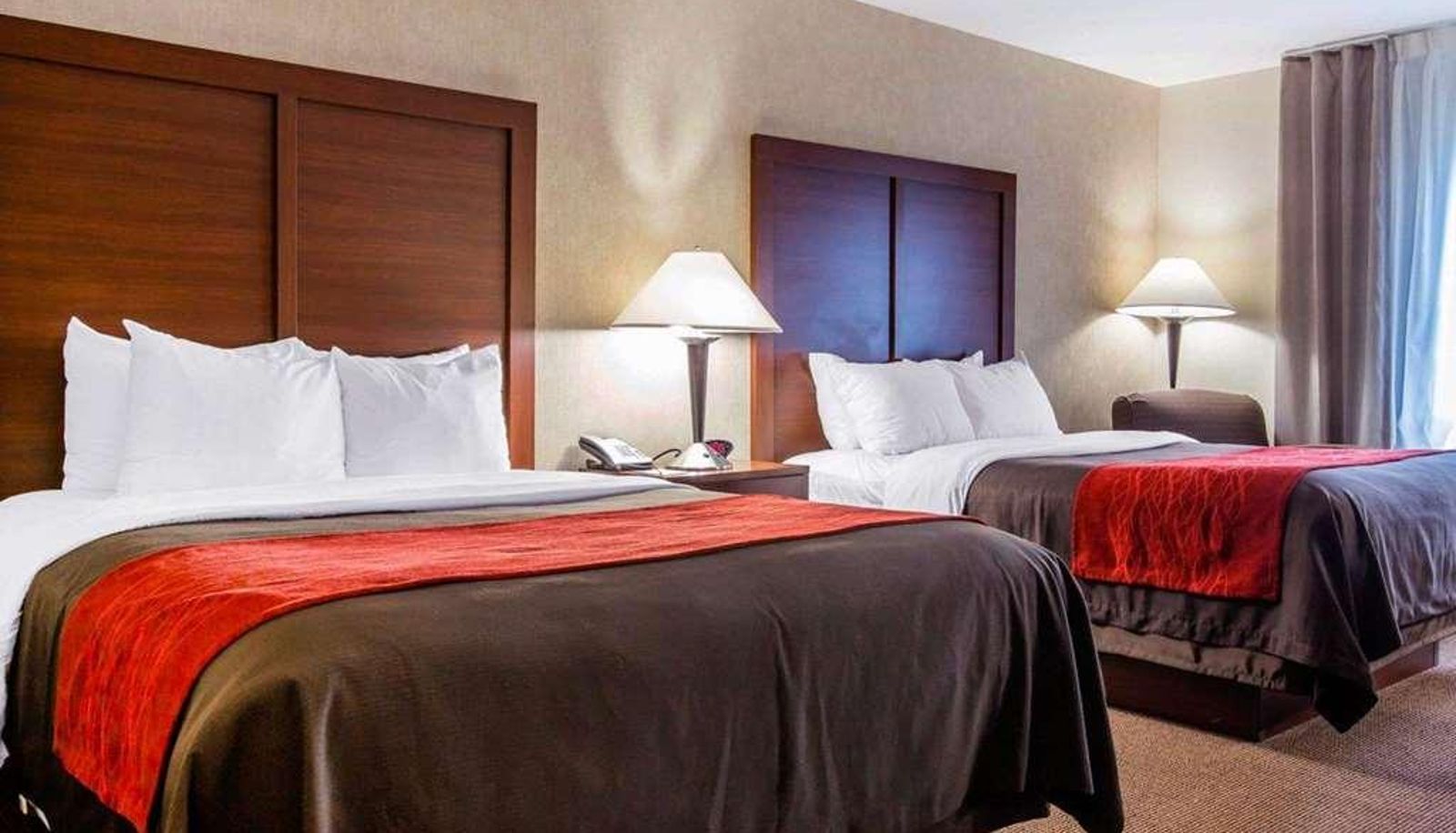 Quadruple room - Comfort Inn and Suites adj to Akwesasne Mohawk Casino