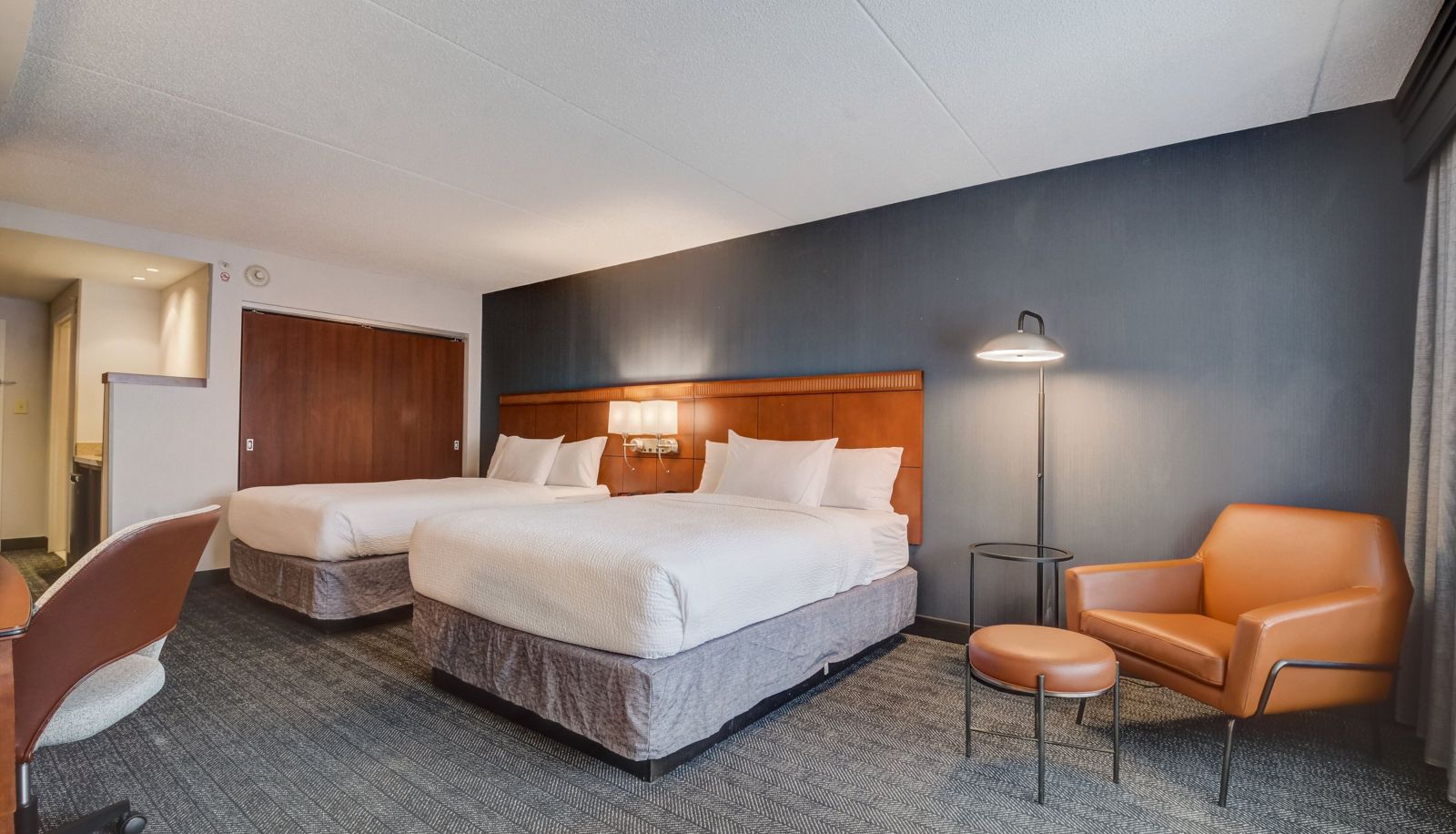Zimmer - Courtyard by Marriott Cincinnati North at Union Centre