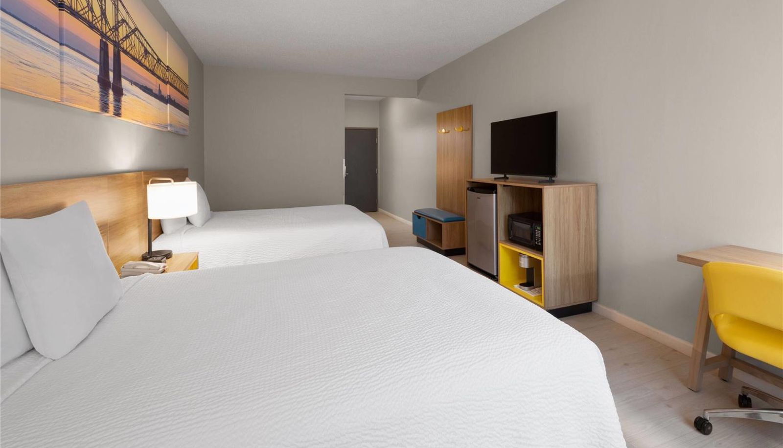 Camera - Days Inn & Suites by Wyndham Seaford