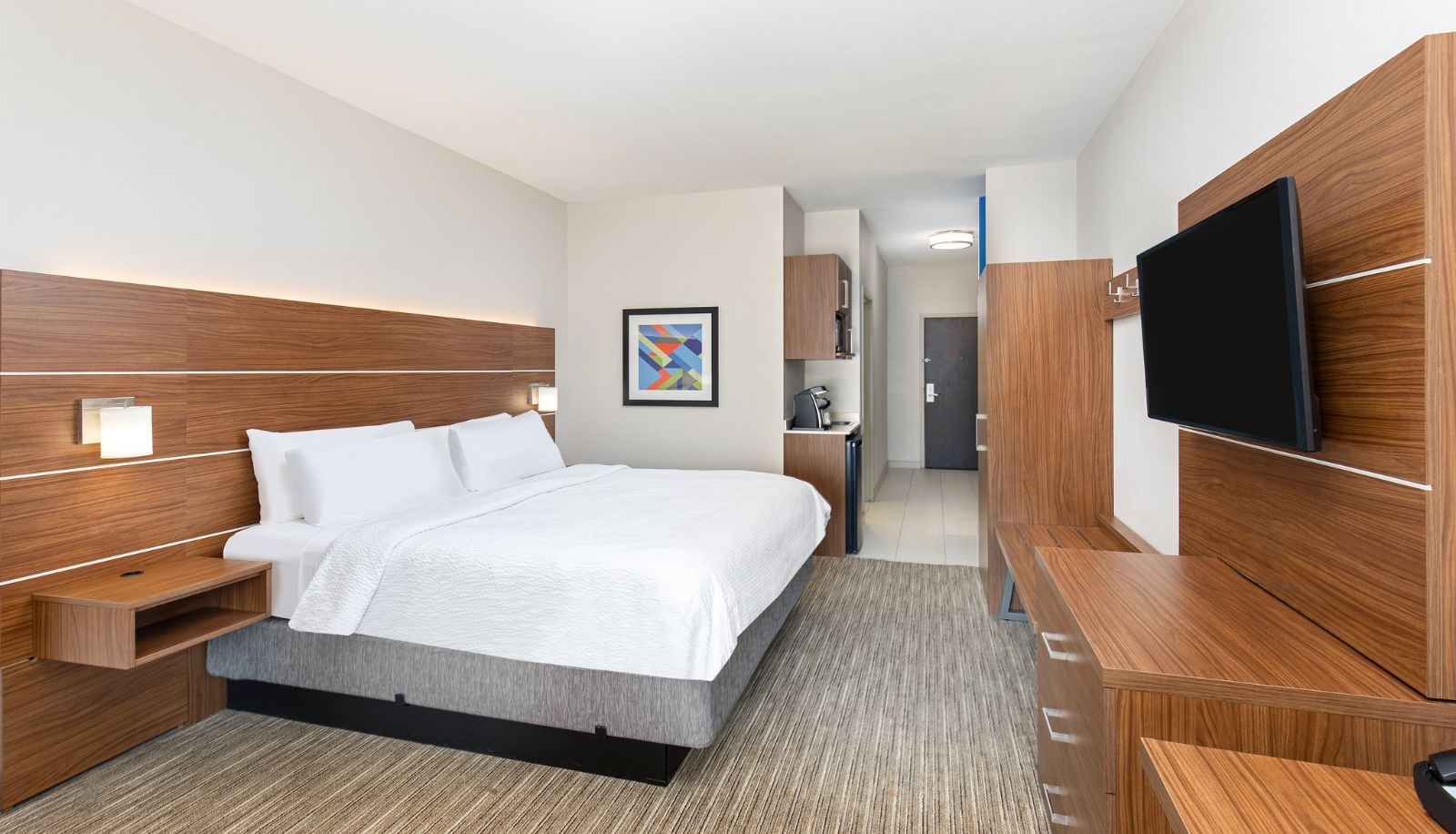 Room - Holiday Inn Express & Suites BIRMINGHAM - INVERNESS 280 by IHG