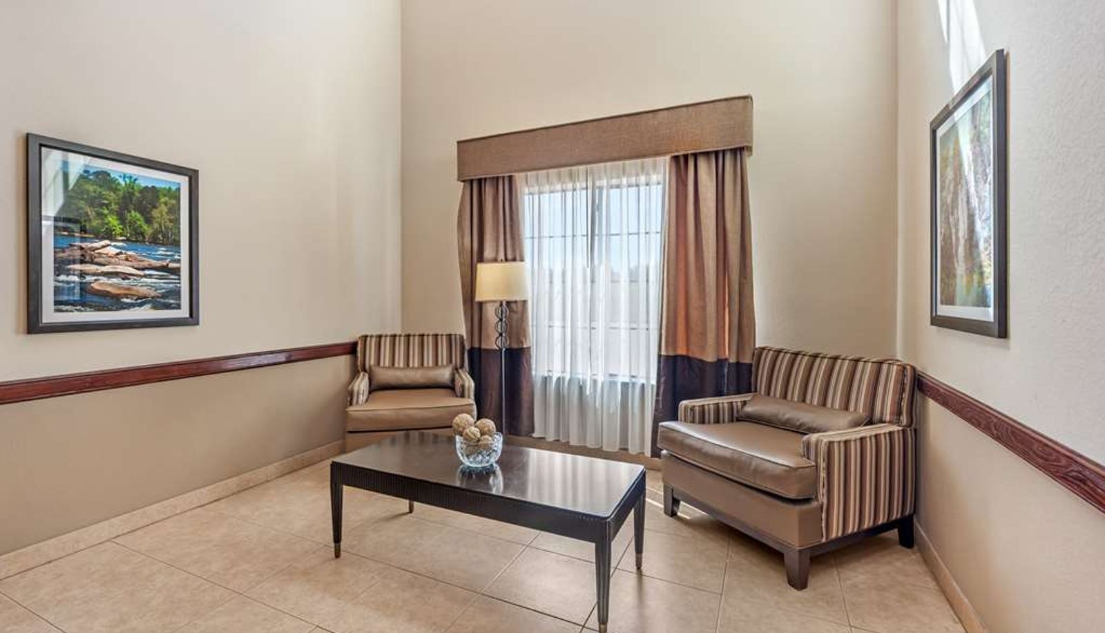 Salón - Best Western La Grange Inn & Suites