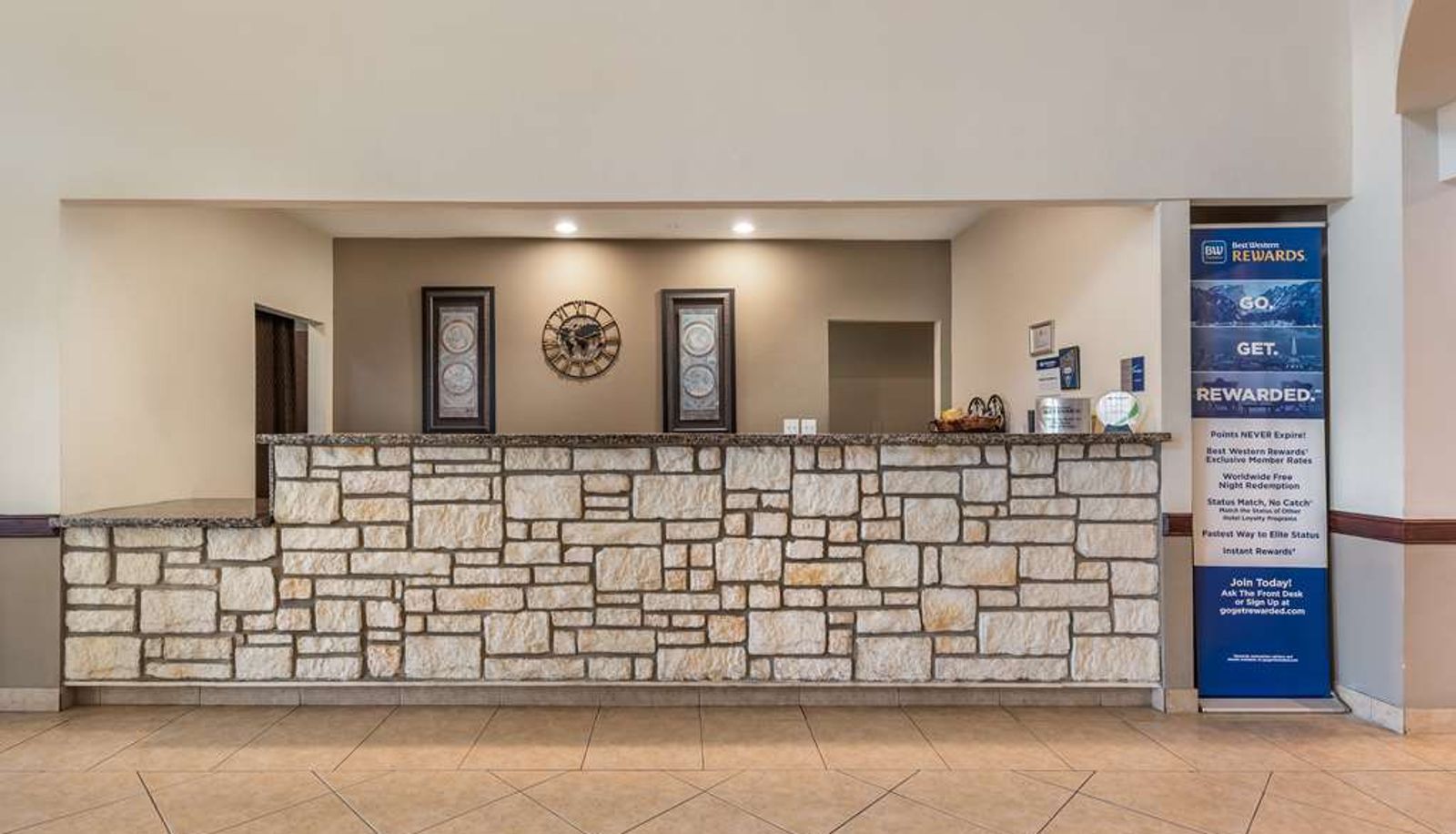 Salón - Best Western La Grange Inn & Suites