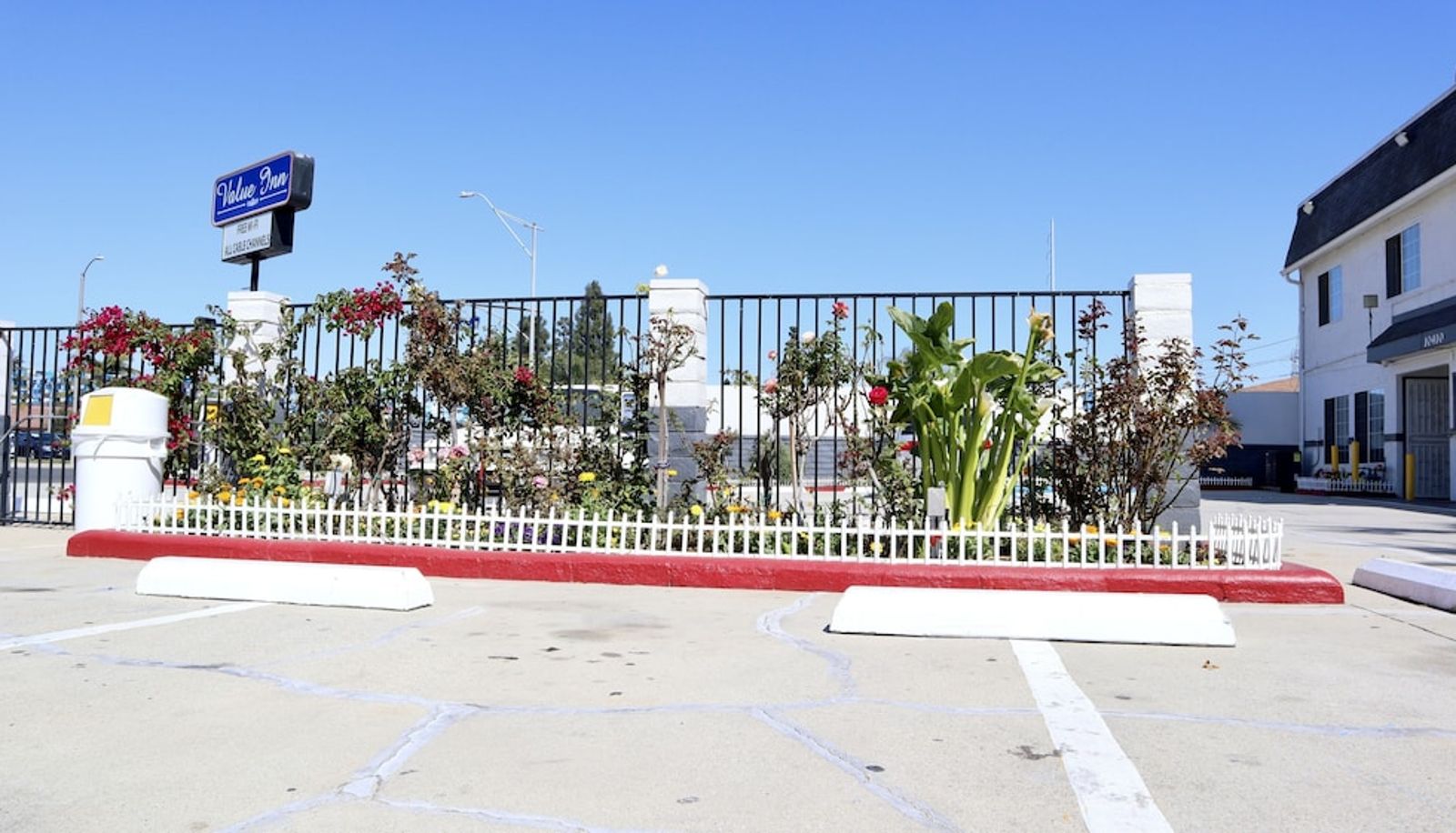 Jardín - Value Inn Bellflower