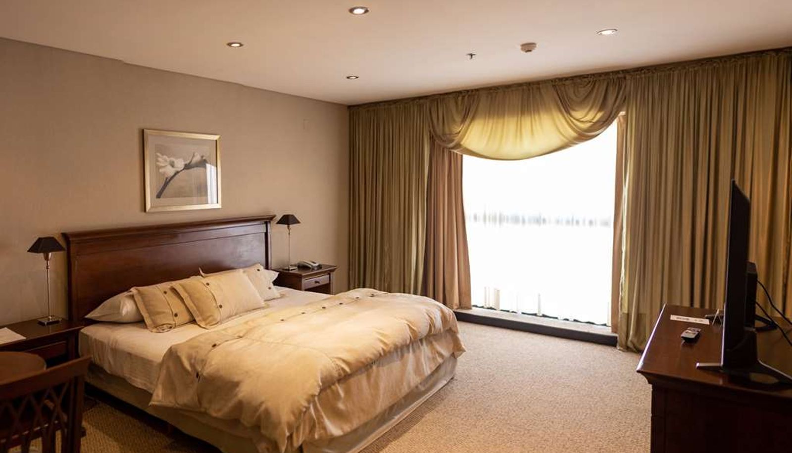 Camera - Howard Johnson by Wyndham Plaza Jujuy